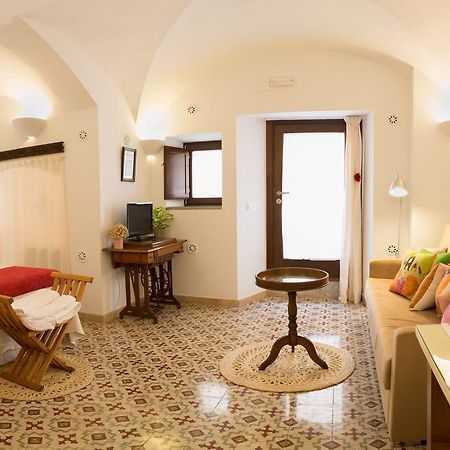 Apartamento Adarve Cáceres Exterior photo