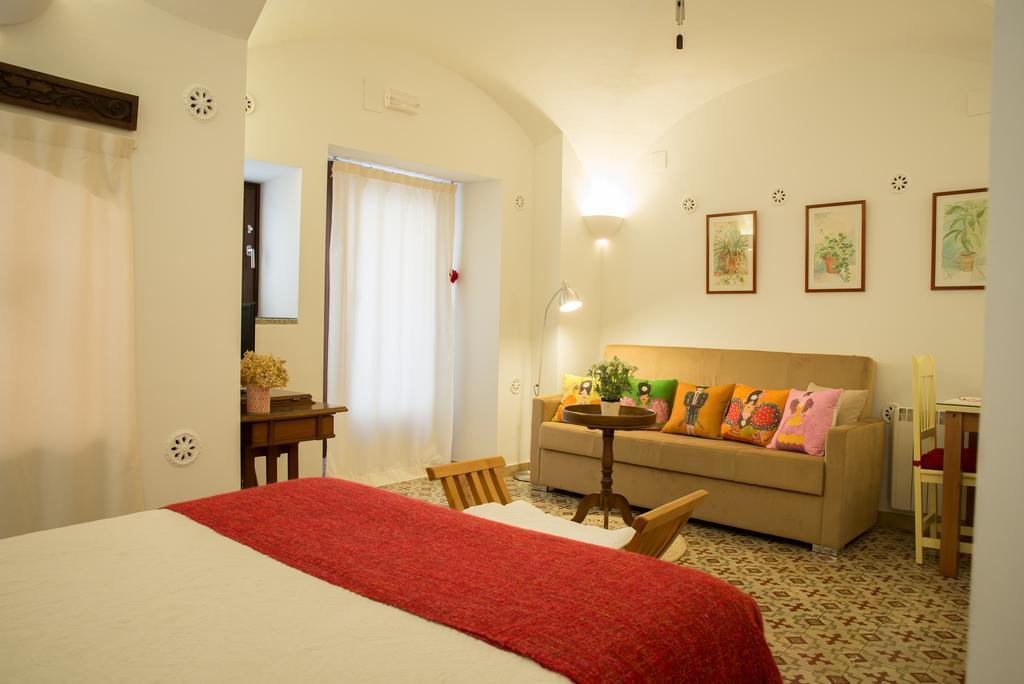 Apartamento Adarve Cáceres Exterior photo