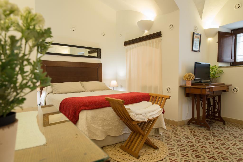 Apartamento Adarve Cáceres Exterior photo