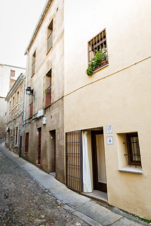 Apartamento Adarve Cáceres Exterior photo